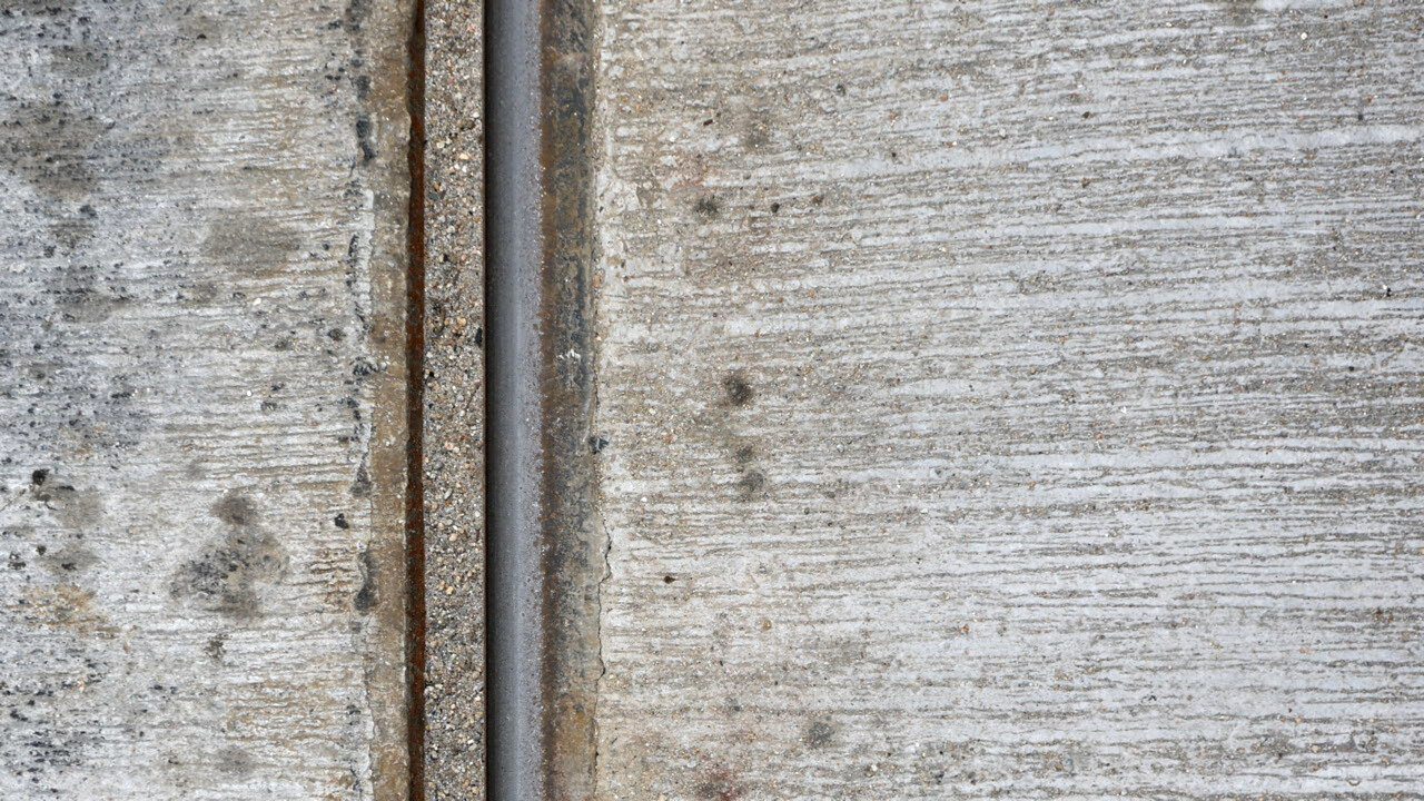 Jonathon Pok Him Chan, Zeyang Wu: Tram